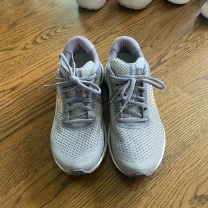 Great condition BROOKS